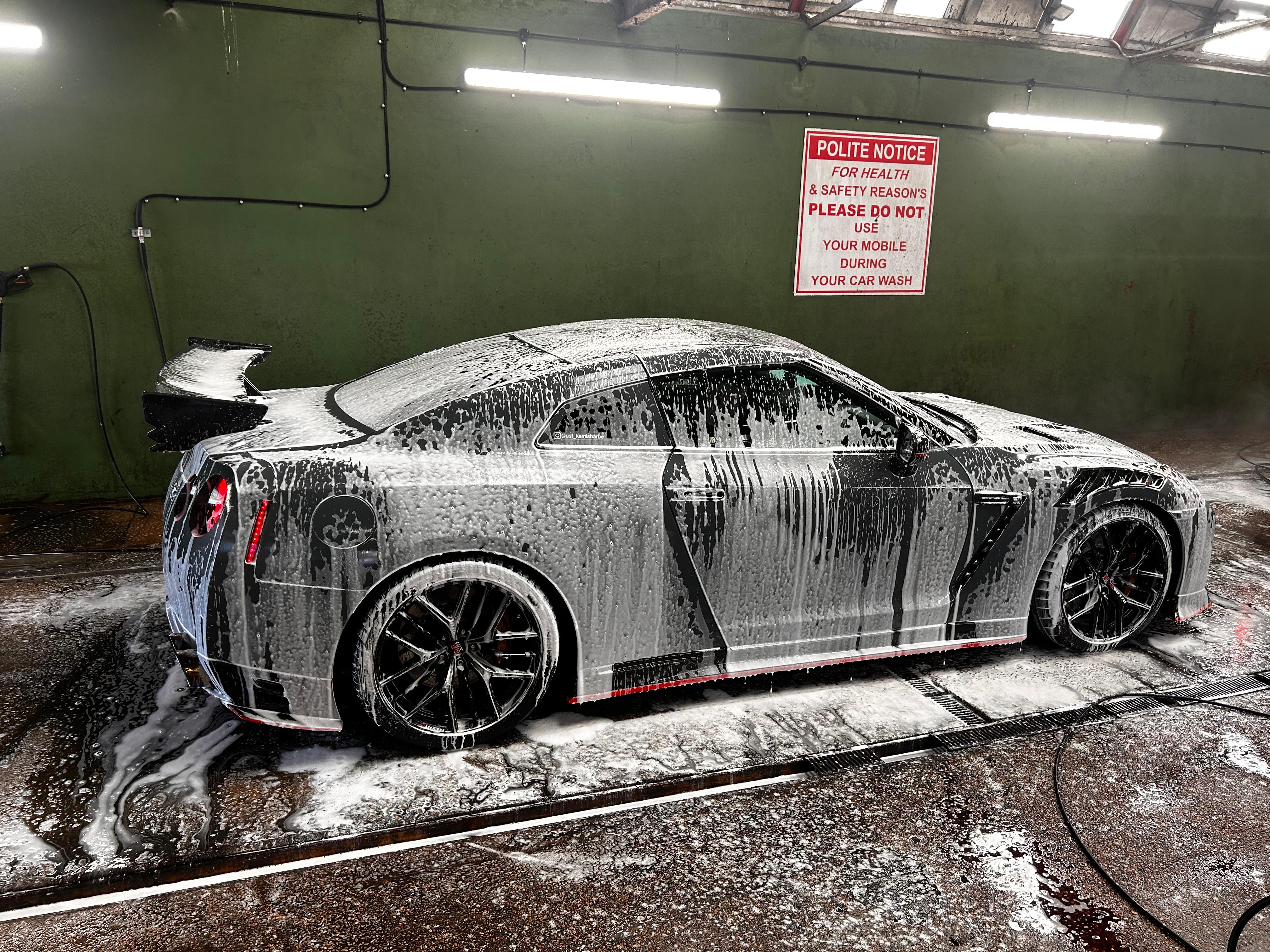 Professional wash bay in action