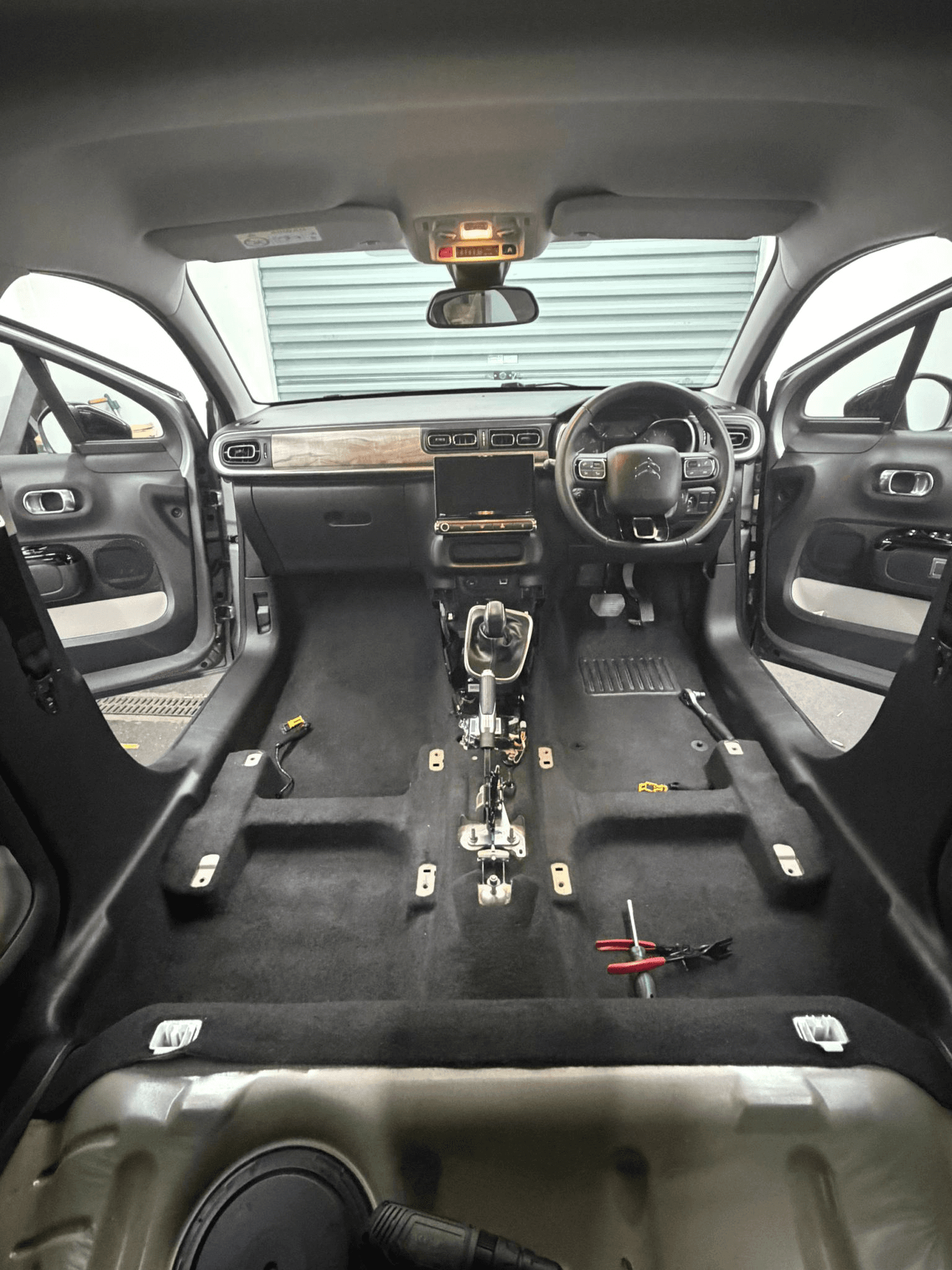 Detailing bay with specialist equipment
